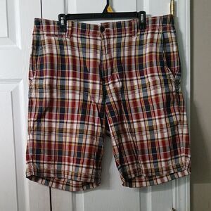 GAP Plaid  Flat Front Shorts navy blue red maroon white yellow Sz 35 EUC